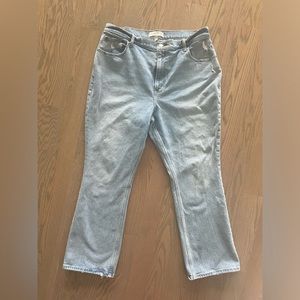 Abercrombie and Fitch Curve Love Ultra High Rise ‘70s Vintage Flare Jeans (33S)